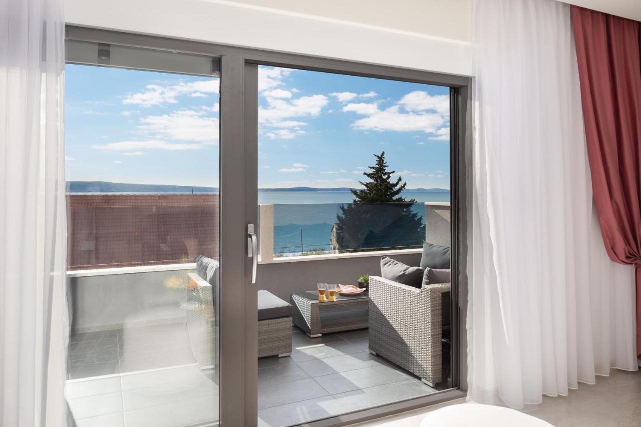 Luxury Apartment Lorena - Private Heated Pool - 예세니체 외부 사진