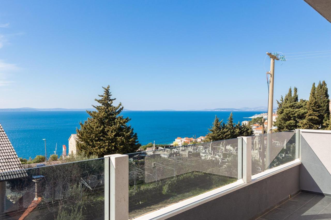 Luxury Apartment Lorena - Private Heated Pool - 예세니체 외부 사진