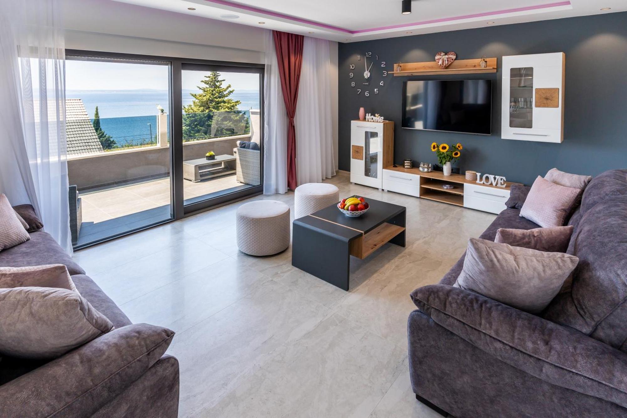 Luxury Apartment Lorena - Private Heated Pool - 예세니체 외부 사진